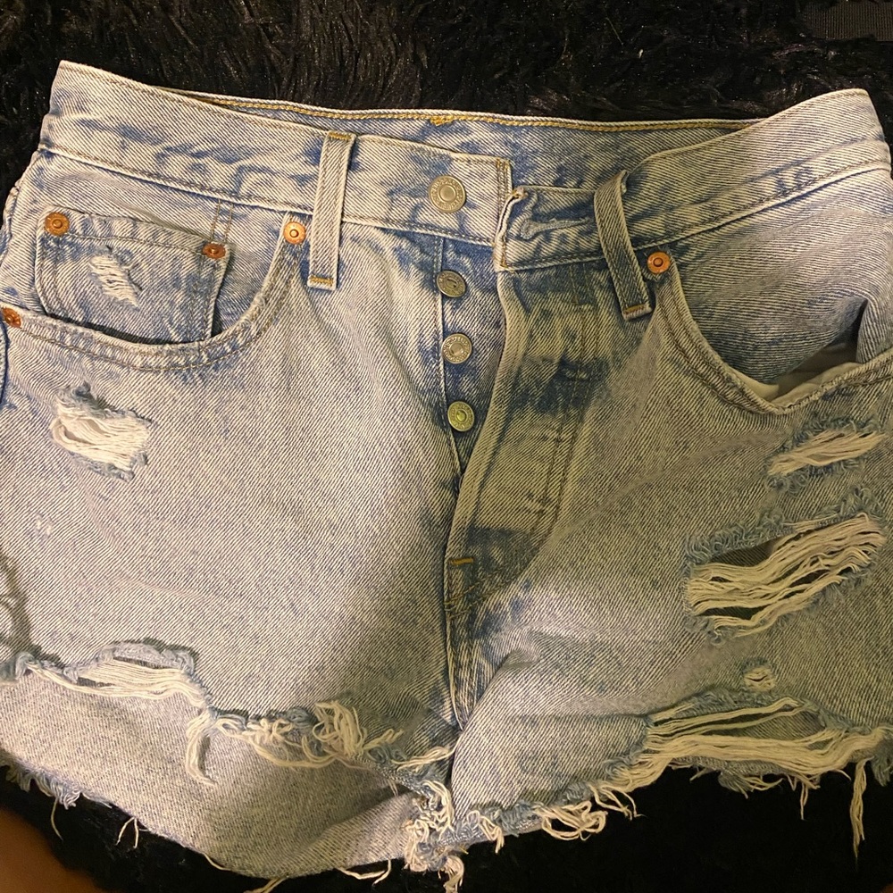 Authentic Levi 501 Ripped shorts